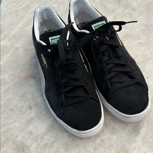 Puma Men's Black Sneakers